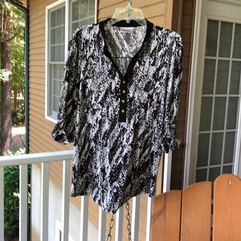 Avenue swing top black and white